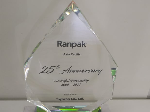 【25周年】Ranpak様より記念品をご贈呈いただきました